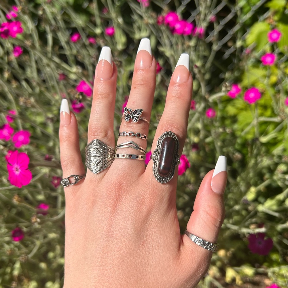 8 piece silver ring set
